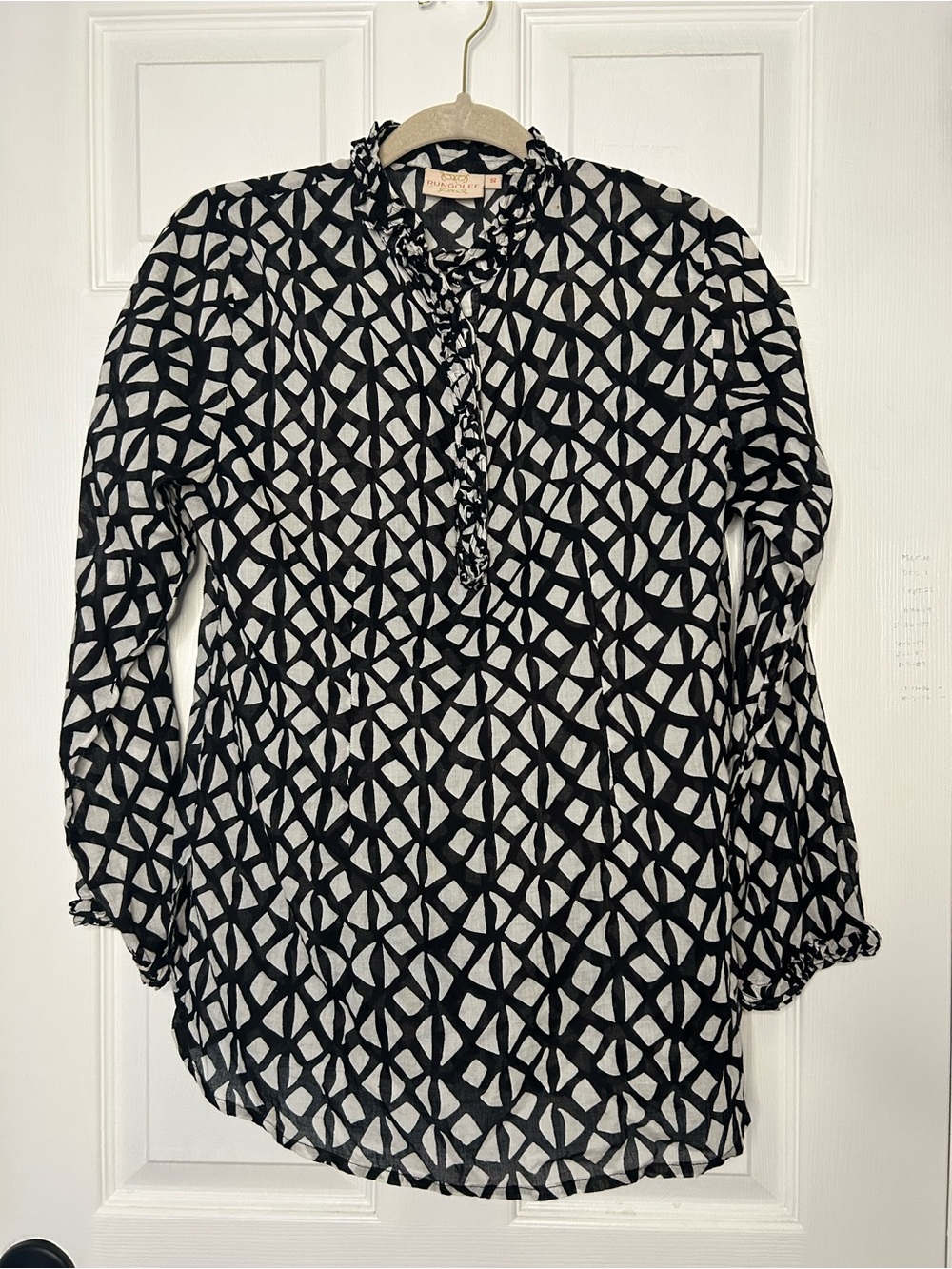 Rungolee Geometric Ruffle Blouse